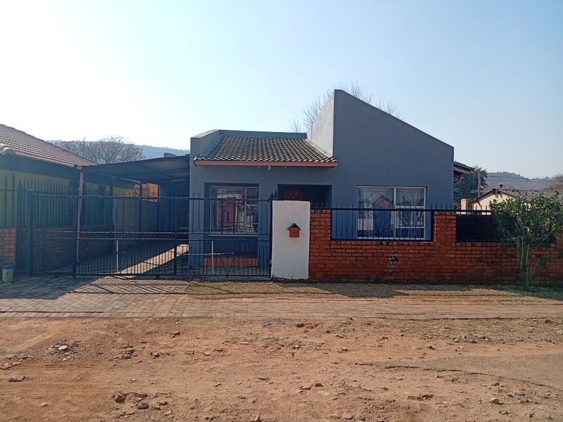 House For Sale In Pretoria - Photo 3