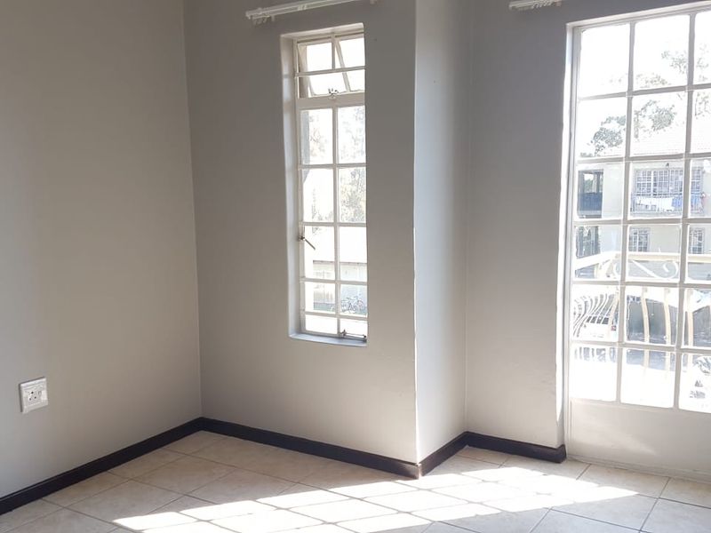 Apartment For Sale In Brakpan - Photo 9