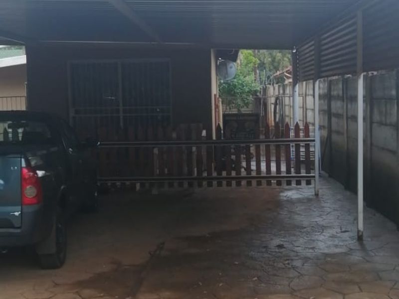 Spacious 1 Bedroom Flat to rent in Mooinooi - Photo 1
