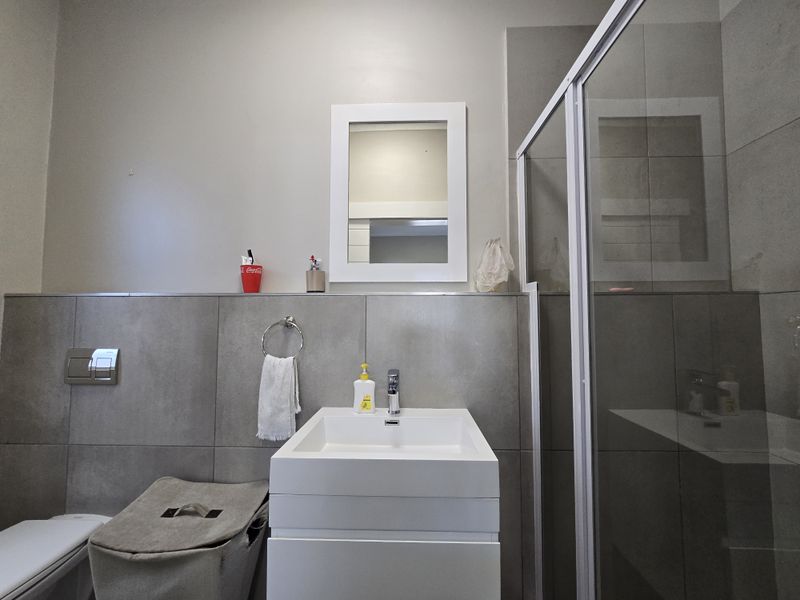Modern Ground Floor Apartment in Manor Gardens - Photo 10