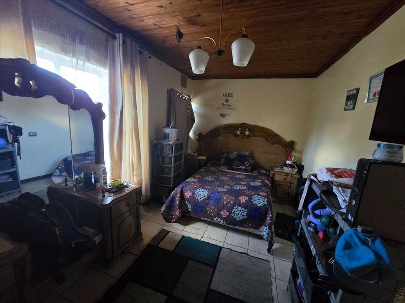 4 BEDROOM FAMILY HOME WITH GRANNY FLAT KEMPTON PARK WEST - Photo 7