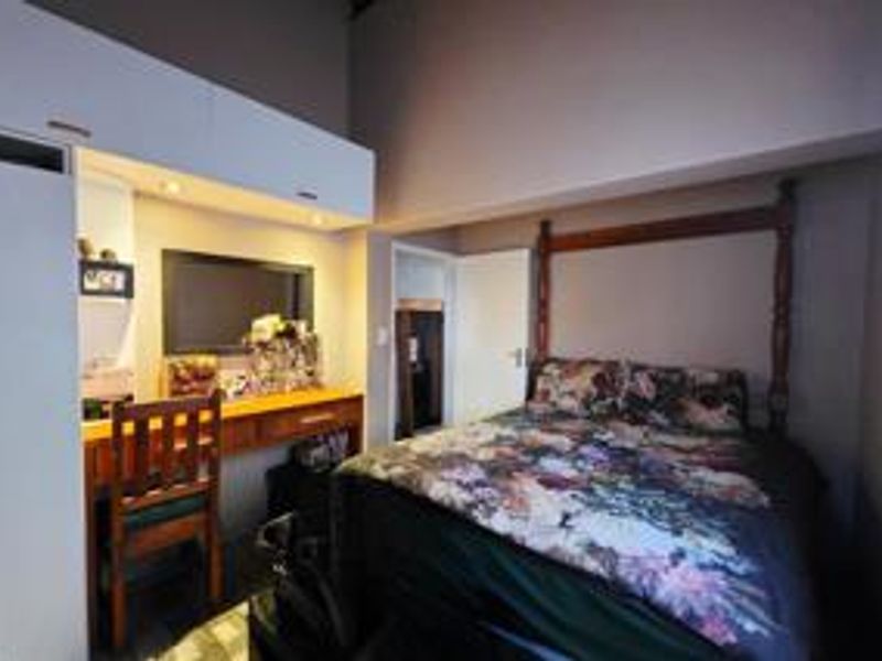 Charming Family Home in Secure Estate - Photo 7