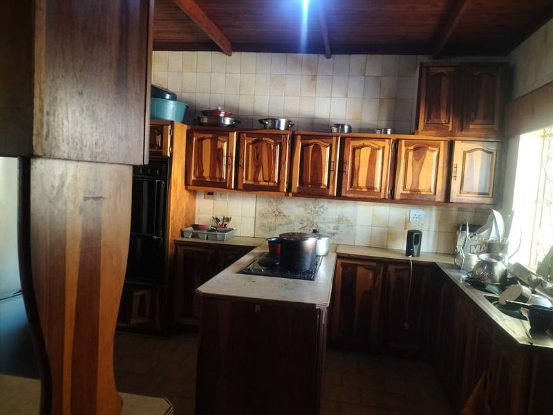 RENOVATOR'S DREAM KEMPTEN PAR CENTRL - Photo 7