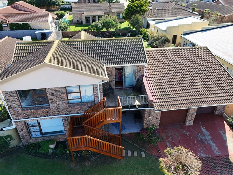 WELL BUILT 3 BEDROOM HOME IN WAVECREST OPPOSITE VICTORY PRIMARY SCHOOL - Photo 1
