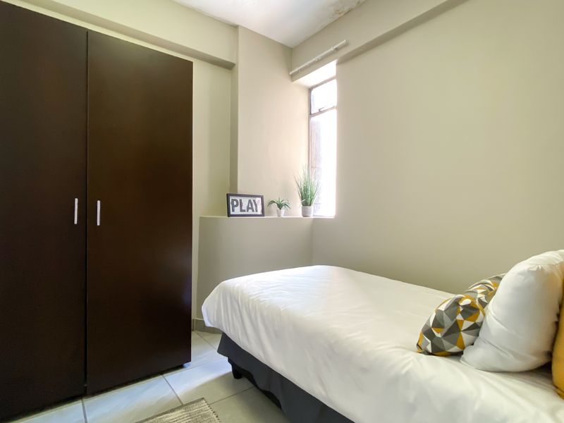 Modern Bachelor Apartment – Smart, Stylish & Perfectly Located - Photo 7