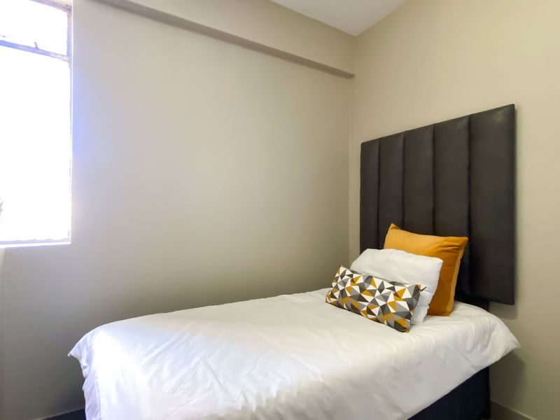 Modern Bachelor Apartment – Smart, Stylish & Perfectly Located - Photo 6