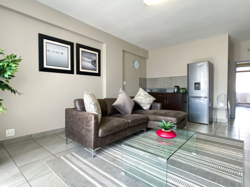 Modern Bachelor Apartment – Smart, Stylish & Perfectly Located - Photo 4