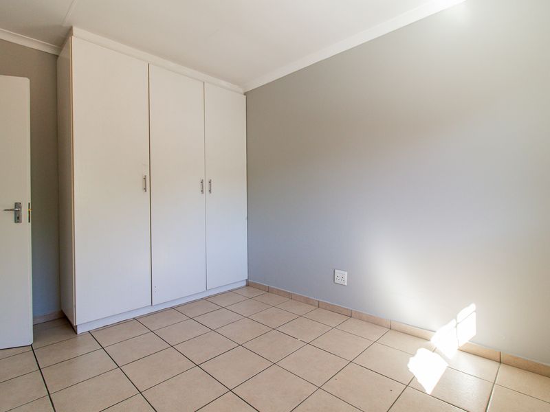 Spacious 2-Bedroom Apartment with Modern Comfort – Ideal for Families or Investors - Photo 7
