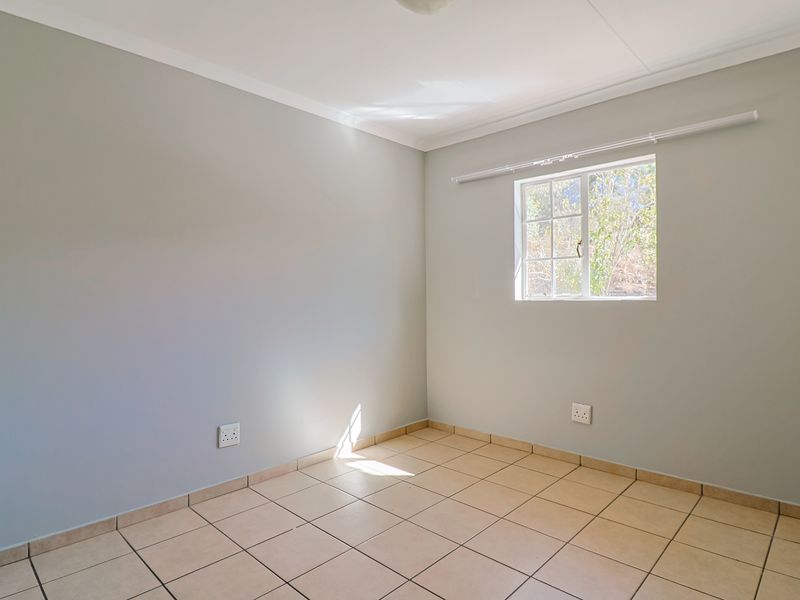 Spacious 2-Bedroom Apartment with Modern Comfort – Ideal for Families or Investors - Photo 6