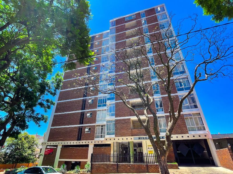 Modern 1-Bedroom Apartment with Private Balcony – Perfect for First-Time Buyers or Investors - Photo 1