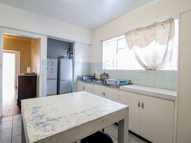HUMEWOOD FURNISHED ROOM IN SHARED APARTMENT FOR RENT - Photo 4