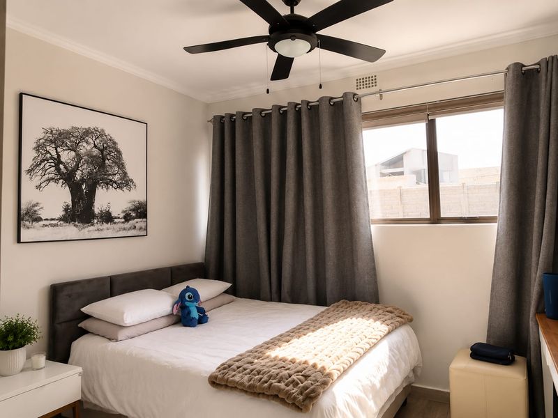 Modern 2-Bedroom Apartment with Stunning Views - Photo 6