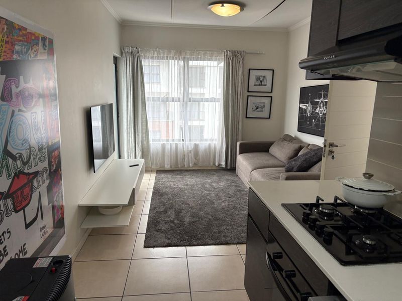 1 Bedroom Apartment - Photo 3