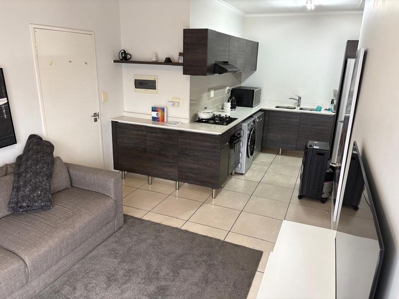 1 Bedroom Apartment - Photo 4