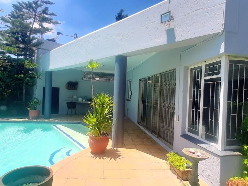 Executive Home with luxury flatlet - Birchleigh Kempton Park - Photo 4