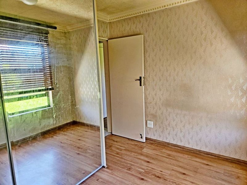 Townhouse For Sale In Kempton Park - Photo 7