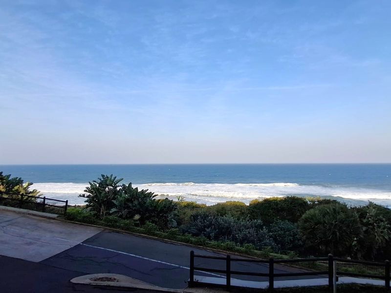 Beachfront Living - 2 Bedroom apartment - Photo 8