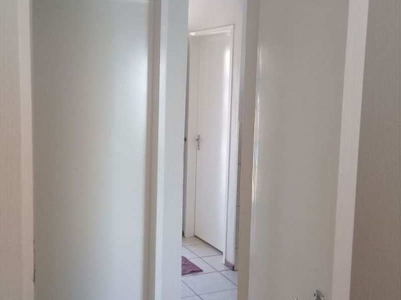 2-Bedroom Second Floor Apartment  Kempton Park - Photo 7
