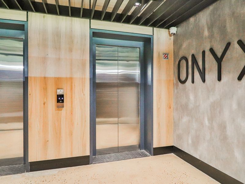 Beautiful New York-Style Loft Apartment for Sale in Umhlanga - Air BNB Friendly - Photo 3