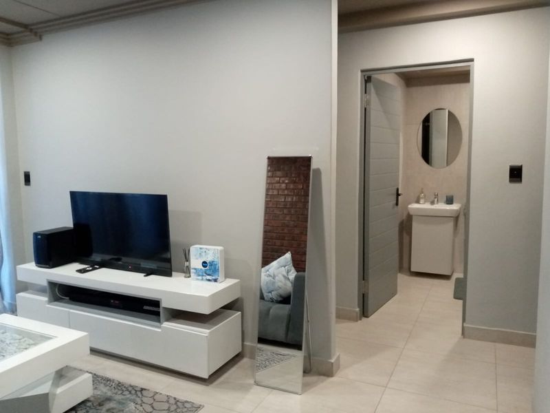 Air BNB Friendly 2-bedroom apartment for sale in Umhlanga Ridge - Photo 8