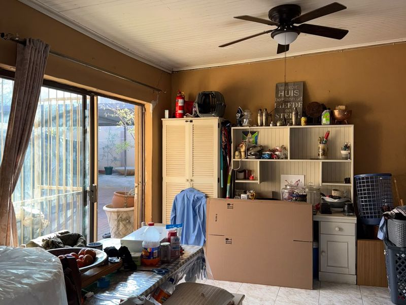 Spacious Four-Bedroom Home with Pool and Borehole in Schoemansville - Photo 8