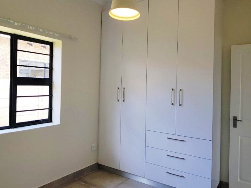 KAMMA HEIGHTS 3 BED 2 BATH HOUSE WITH DOUBLE GARAGE FOR RENT - Photo 9