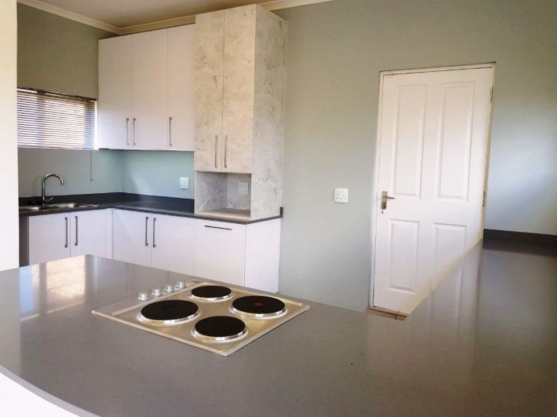 KAMMA HEIGHTS 3 BED 2 BATH HOUSE WITH DOUBLE GARAGE FOR RENT - Photo 2