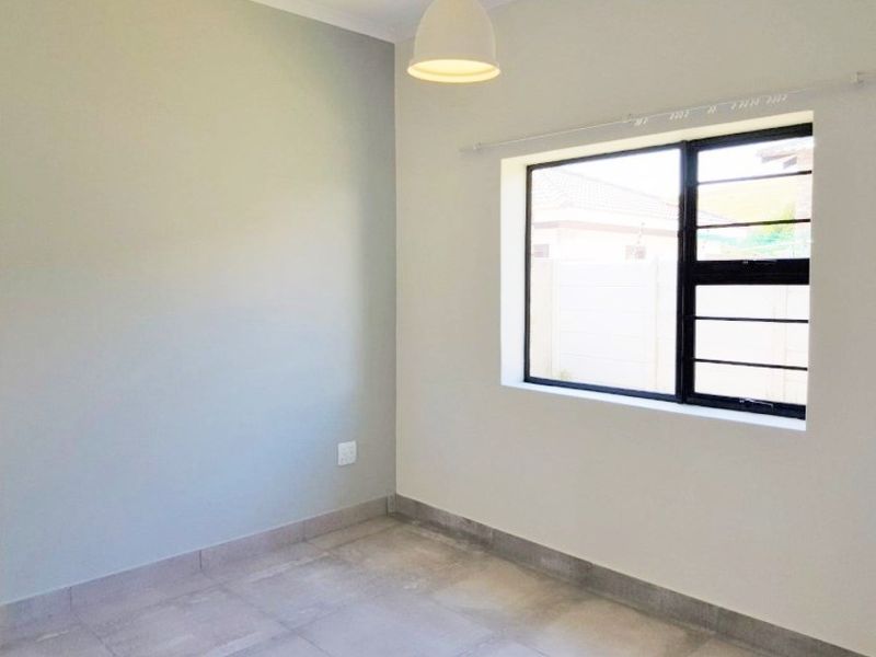 KAMMA HEIGHTS 3 BED 2 BATH HOUSE WITH DOUBLE GARAGE FOR RENT - Photo 10