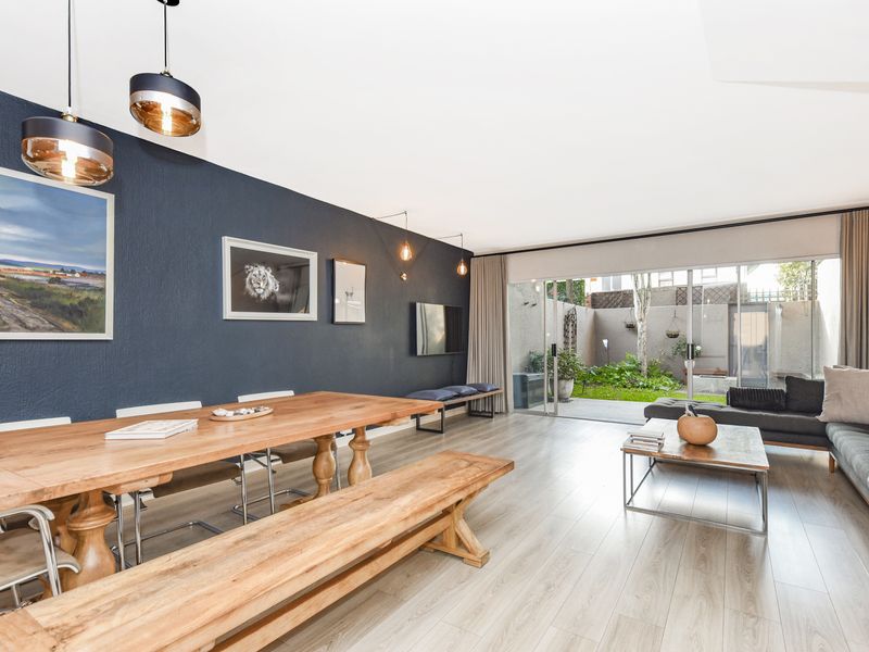 SOLAR-POWERED 2 BEDROOM TOWNHOUSE IN CRAIGHALL PARK – PRIVATE GARDEN, PET-FRIENDLY SECURE COMPLEX - Photo 8