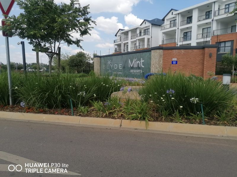 Apartment Rental Monthly In Pretoria - Photo 8