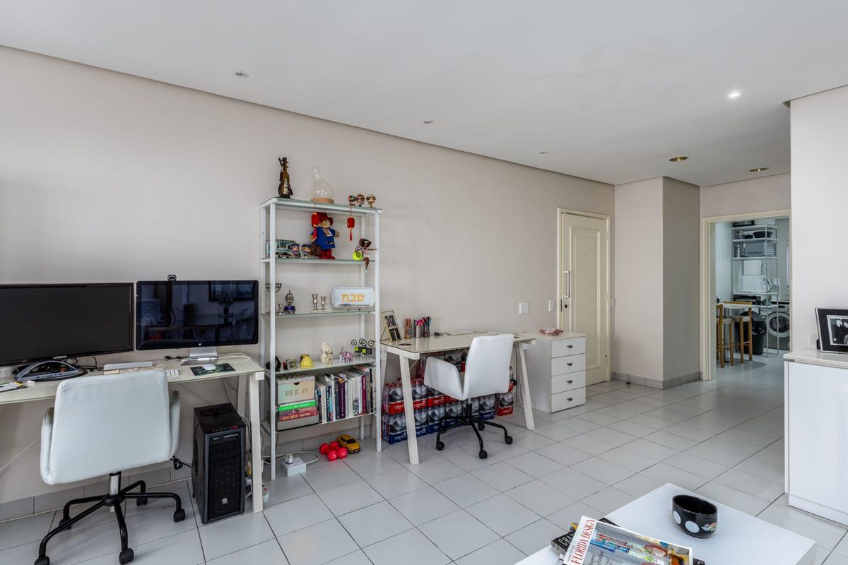 Coastal Charm in the Heart of Bantry Bay - Photo 4