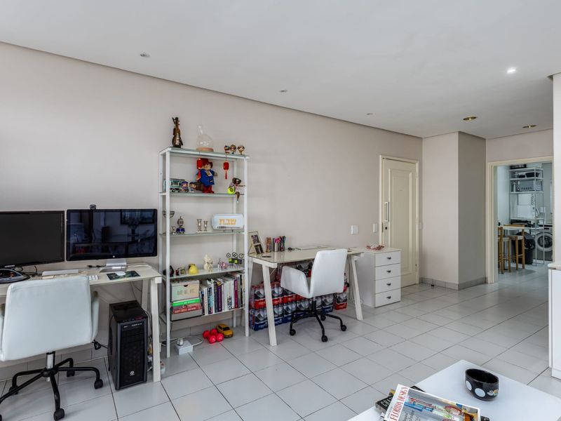 Coastal Charm in the Heart of Bantry Bay - Photo 4