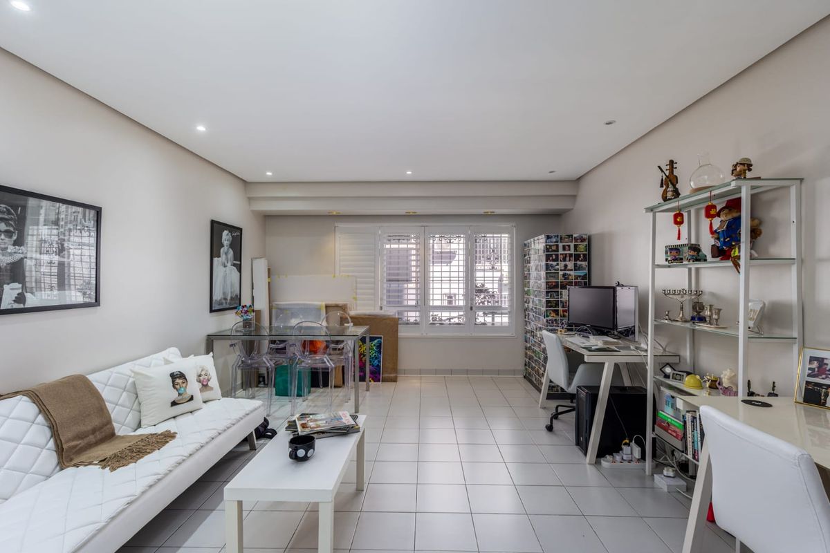 Coastal Charm in the Heart of Bantry Bay - Photo 3