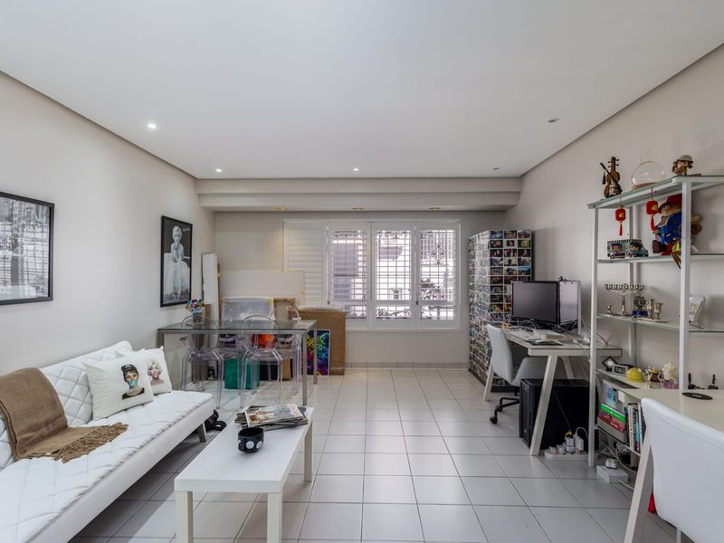 Coastal Charm in the Heart of Bantry Bay - Photo 3