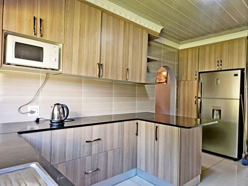 4 Bedrooms on a 1,348m2 Stand! - Photo 4