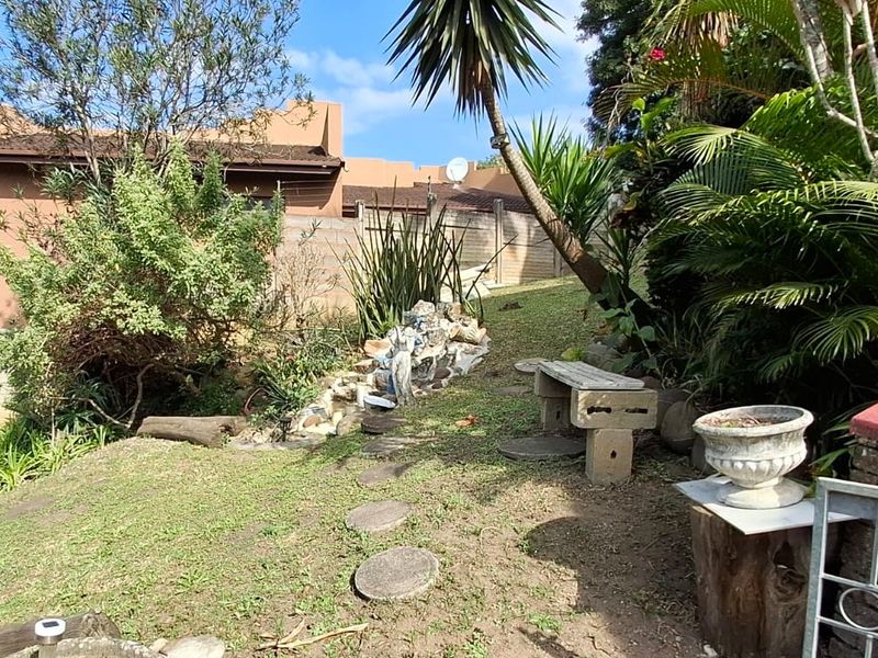 Spacious Family Home with Valley & Ocean Views in La Mercy - Photo 4