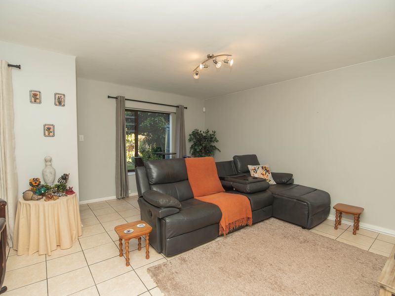 Modern Living with the Luxury of Energy Independence - Photo 6