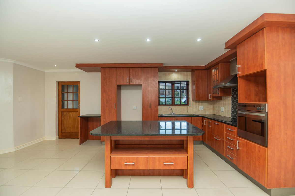 KABEGA 2 BED 2 BATH TOWNHOUSE FOR SALE - Photo 2