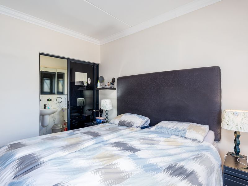 The Huntsman Somerset West – Where Modern Luxury Meets Natural Tranquility - Photo 9