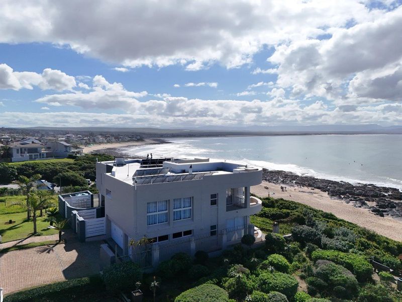EXTREME  PRIME LOCATED   MODERN  7 BEDROOM HOME OVER LOOKING POINT AND SUPERTUBES BEACHES - Photo 3