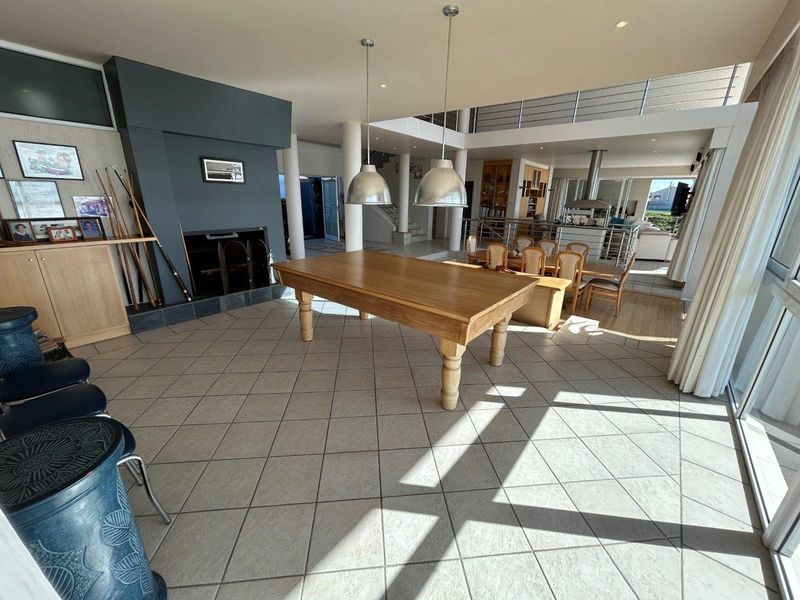 EXTREME  PRIME LOCATED   MODERN  7 BEDROOM HOME OVER LOOKING POINT AND SUPERTUBES BEACHES - Photo 8