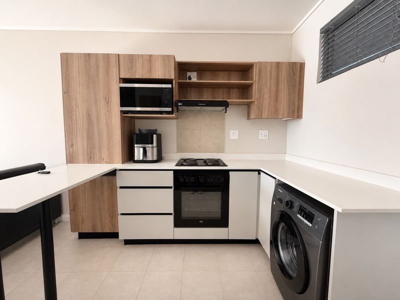 Stylish Furnished Top-Floor Apartment for Sale in Bliss Ballito - Photo 6
