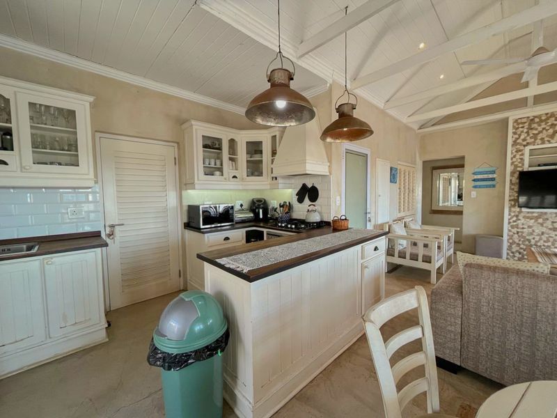 Fairway Luxury with Ocean on the Horizon - Photo 7