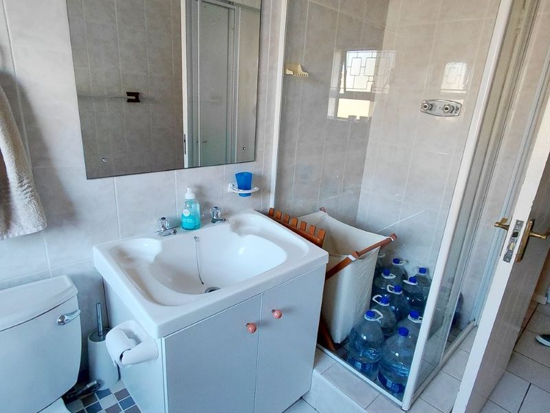 SUNRIDGE PARK 3 BED 2 BATH TOWNHOUSE WITH DOUBLE GARAGE FOR RENT - Photo 10