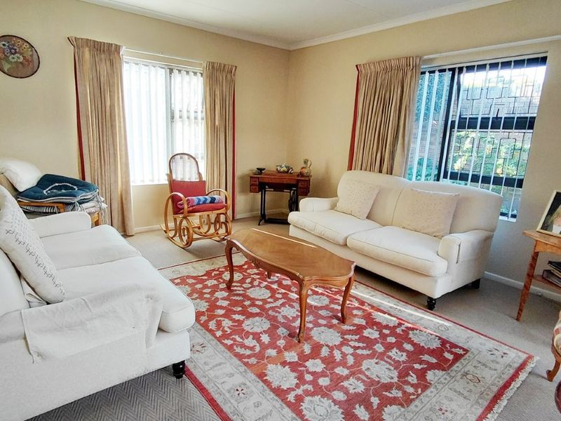 SUNRIDGE PARK 3 BED 2 BATH TOWNHOUSE WITH DOUBLE GARAGE FOR RENT - Photo 7