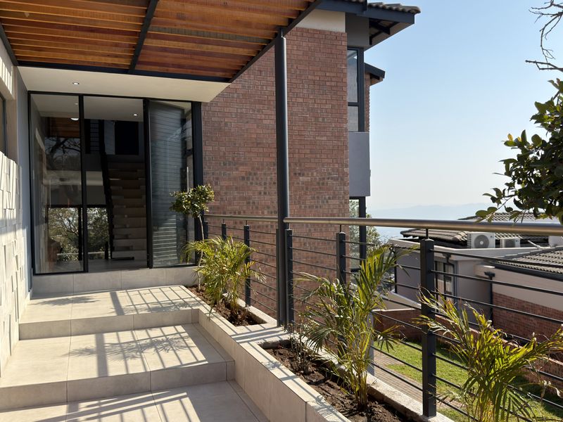 The Boulders Estate Stunning Brand New 3 Bedroom, 3 bathroom Home - Photo 3