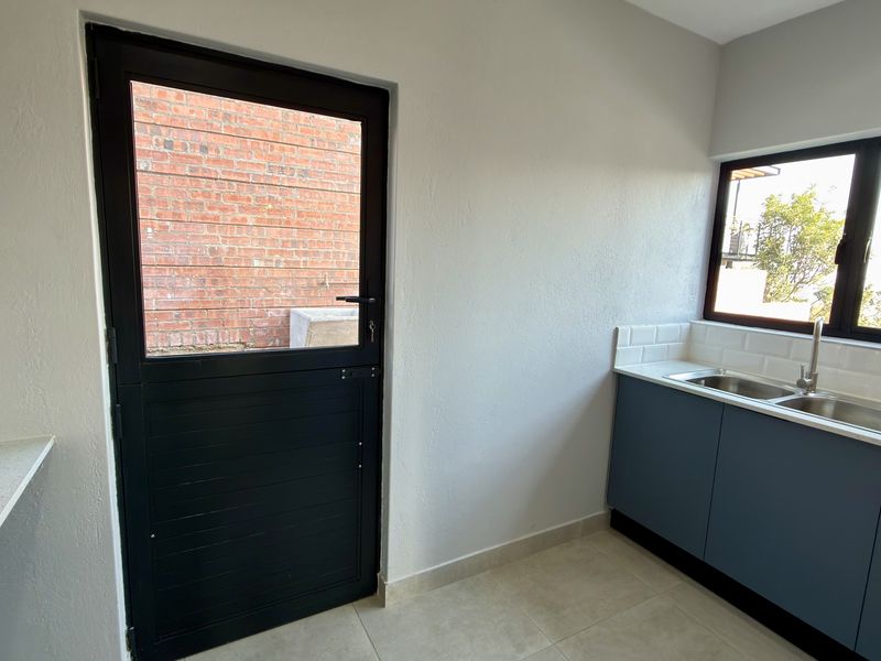 The Boulders Estate Stunning Brand New 3 Bedroom, 3 bathroom Home - Photo 10