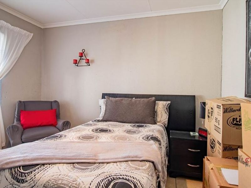 Modern 2-Bedroom Apartment with Great Amenities! - Photo 8