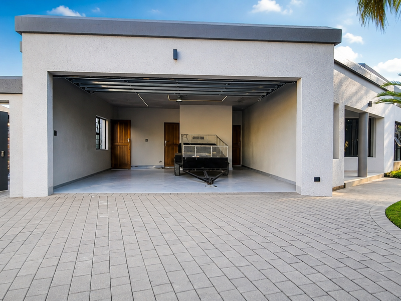 Exclusive Luxury Family Residence - Photo 4