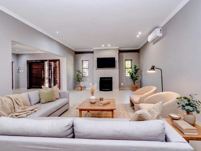 A Home Designed for Effortless Family Living, Entertaining and Everyday Comfort - Photo 2